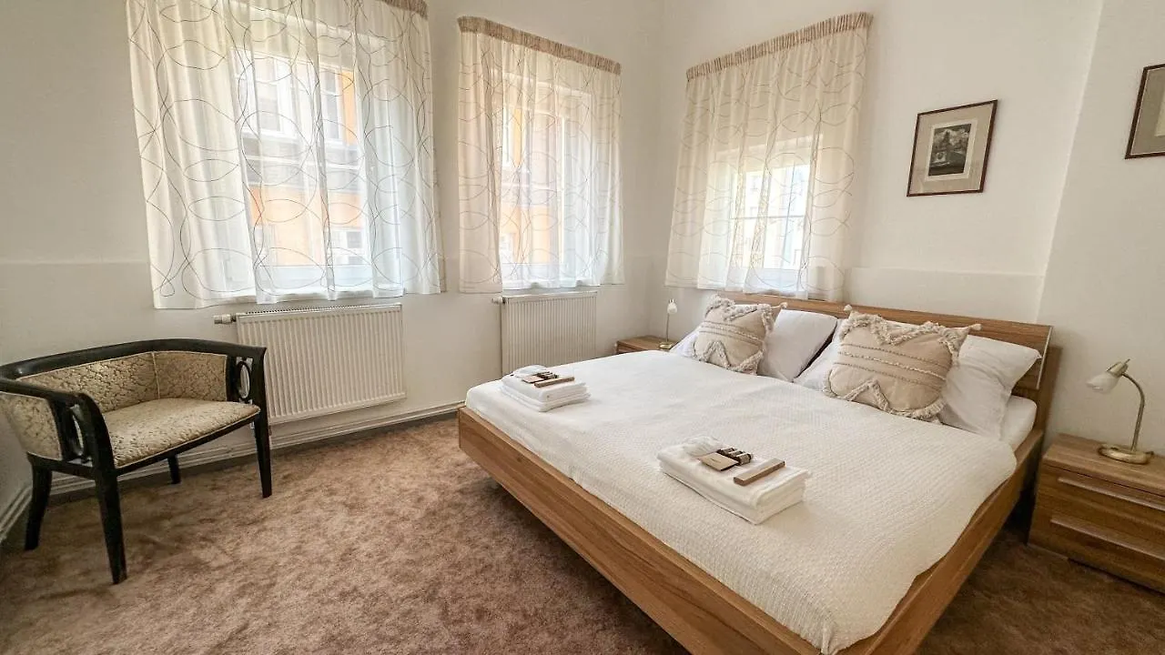 Apartment Bohemia Карловы Вары